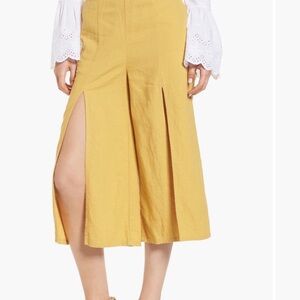 BP Yellow Cropped Pants